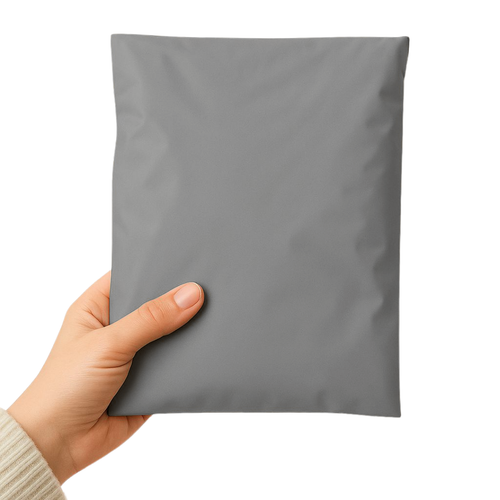 Renkli cepsiz beyaz kargo poşeti – online satışlarda güvenli paketleme sağlar, içindeki ürünü göstermez ve estetik görünümüyle öne çıkar